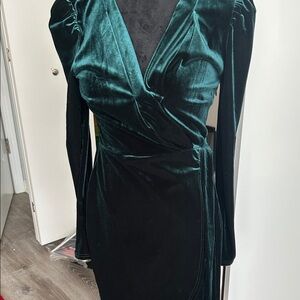 Elegant Velvet Wrap Dress in Deep Green